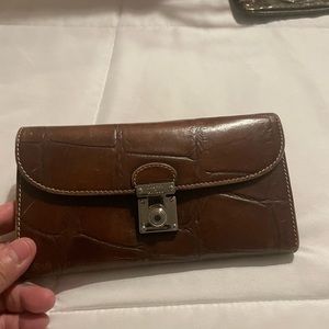 Dooney and Bourke wallet